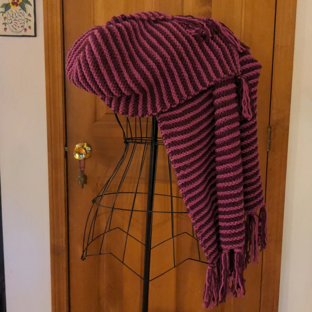 Hand Knit Plum and Fuschia Wool Acrylic Blend Blanket Scarf With FRINGE - Picture 2 of 8